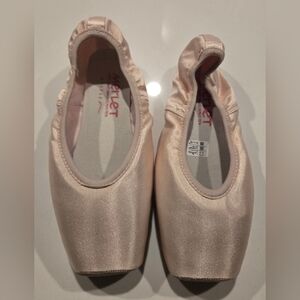 Merlet D-031 Belle Pointe Shoe w pre arched sole Ballet Dance US 21 - EU 40 S3